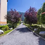 Grand Roc - Campanules 506 - Happy * Chamonix