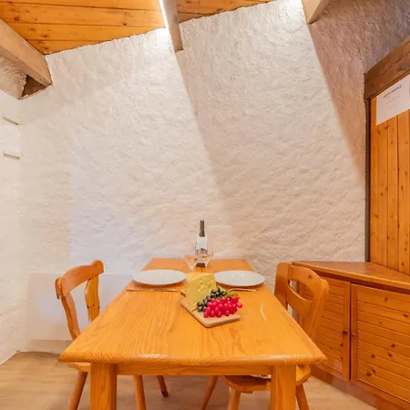 Appartement Grand Roc - Campanules 506 - Happy Chamonix